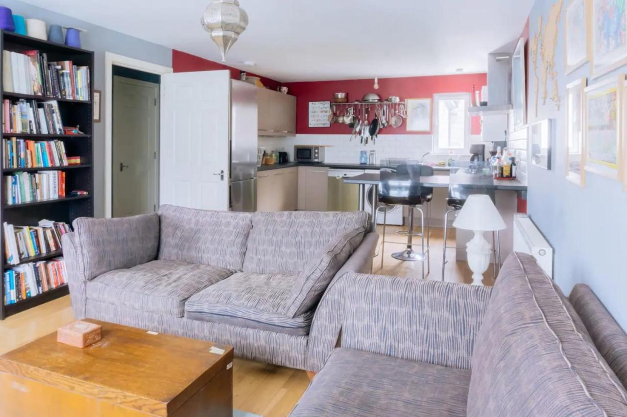 Stylish 3 Bedroom Apartment Near Hollyrood Park Edinburg Exteriör bild