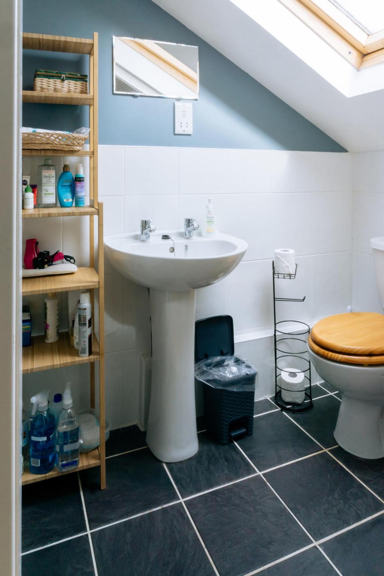 Stylish 3 Bedroom Apartment Near Hollyrood Park Edinburg Exteriör bild