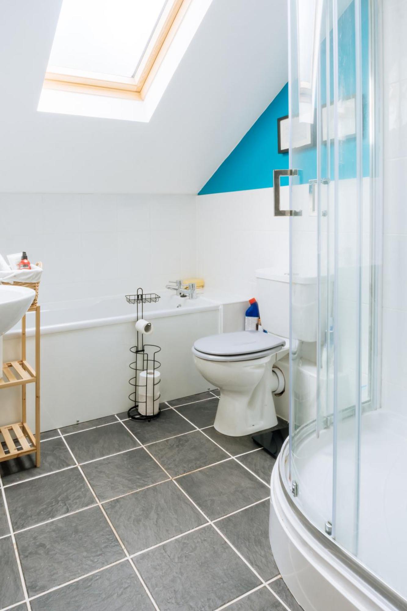 Stylish 3 Bedroom Apartment Near Hollyrood Park Edinburg Exteriör bild