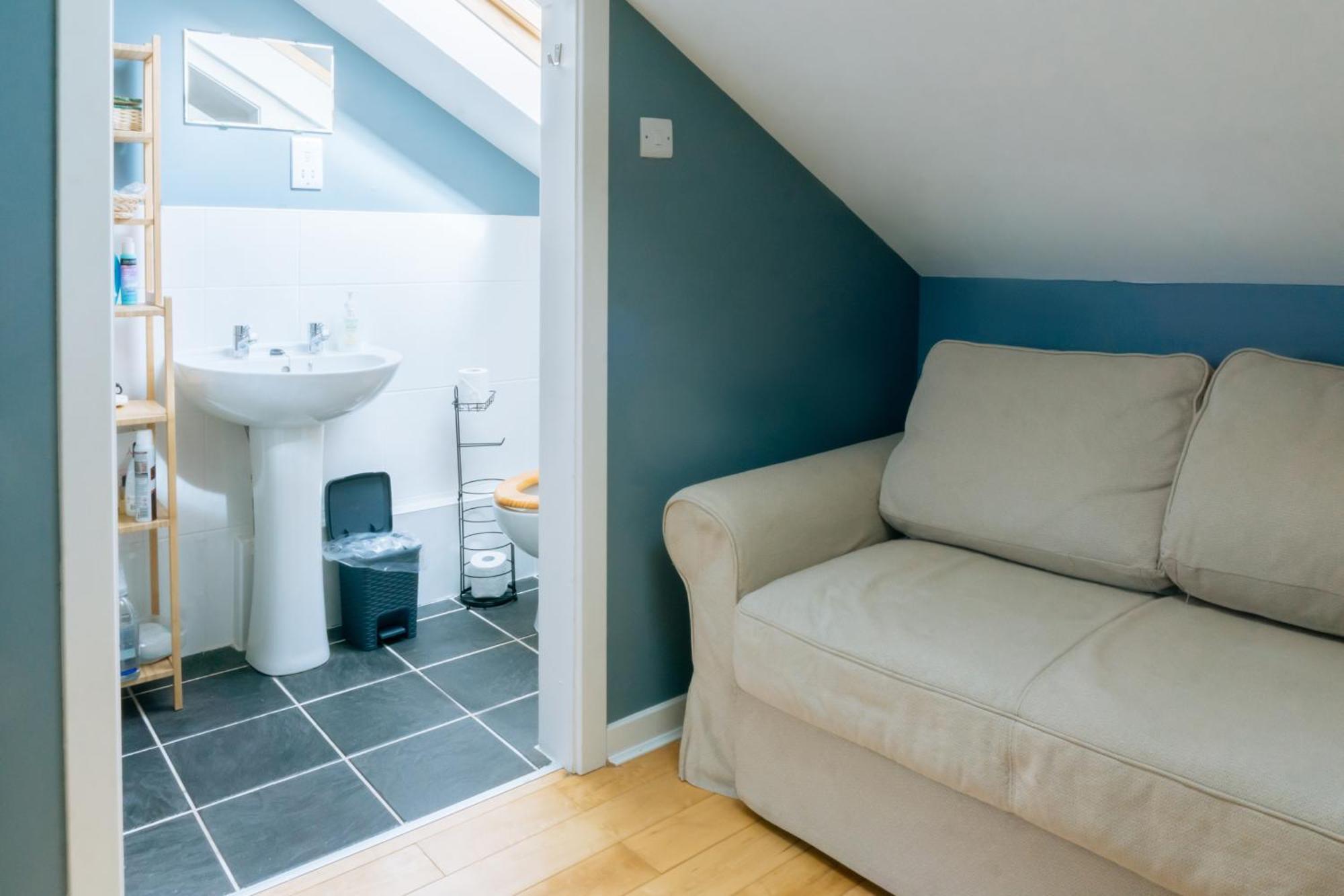 Stylish 3 Bedroom Apartment Near Hollyrood Park Edinburg Exteriör bild